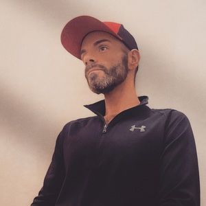 Meet your Posher, Casey